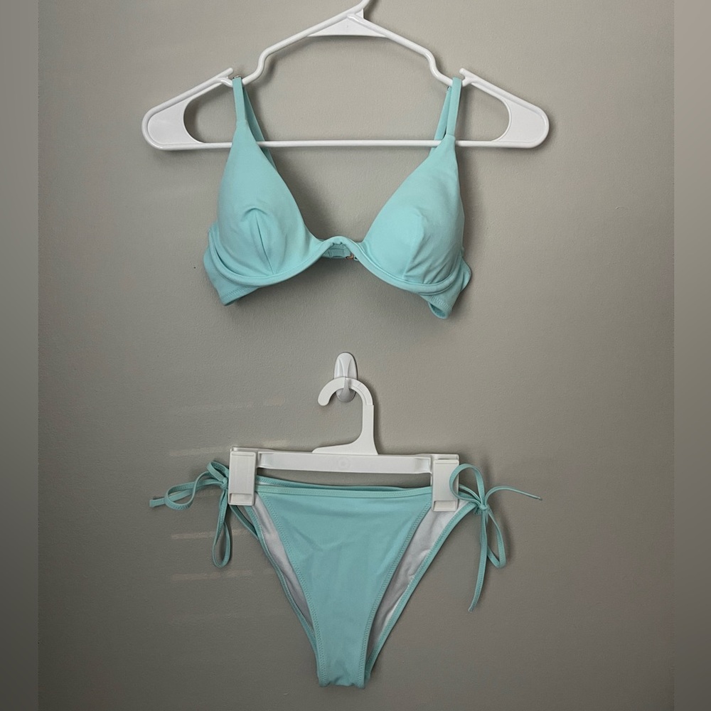 Shade & Shore Women's Underwire Bikini Top size 34B bottoms size small
